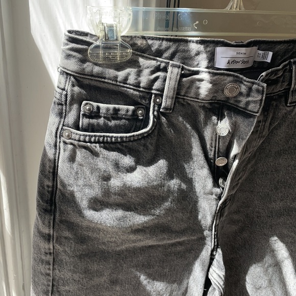 size 26 jeans in us